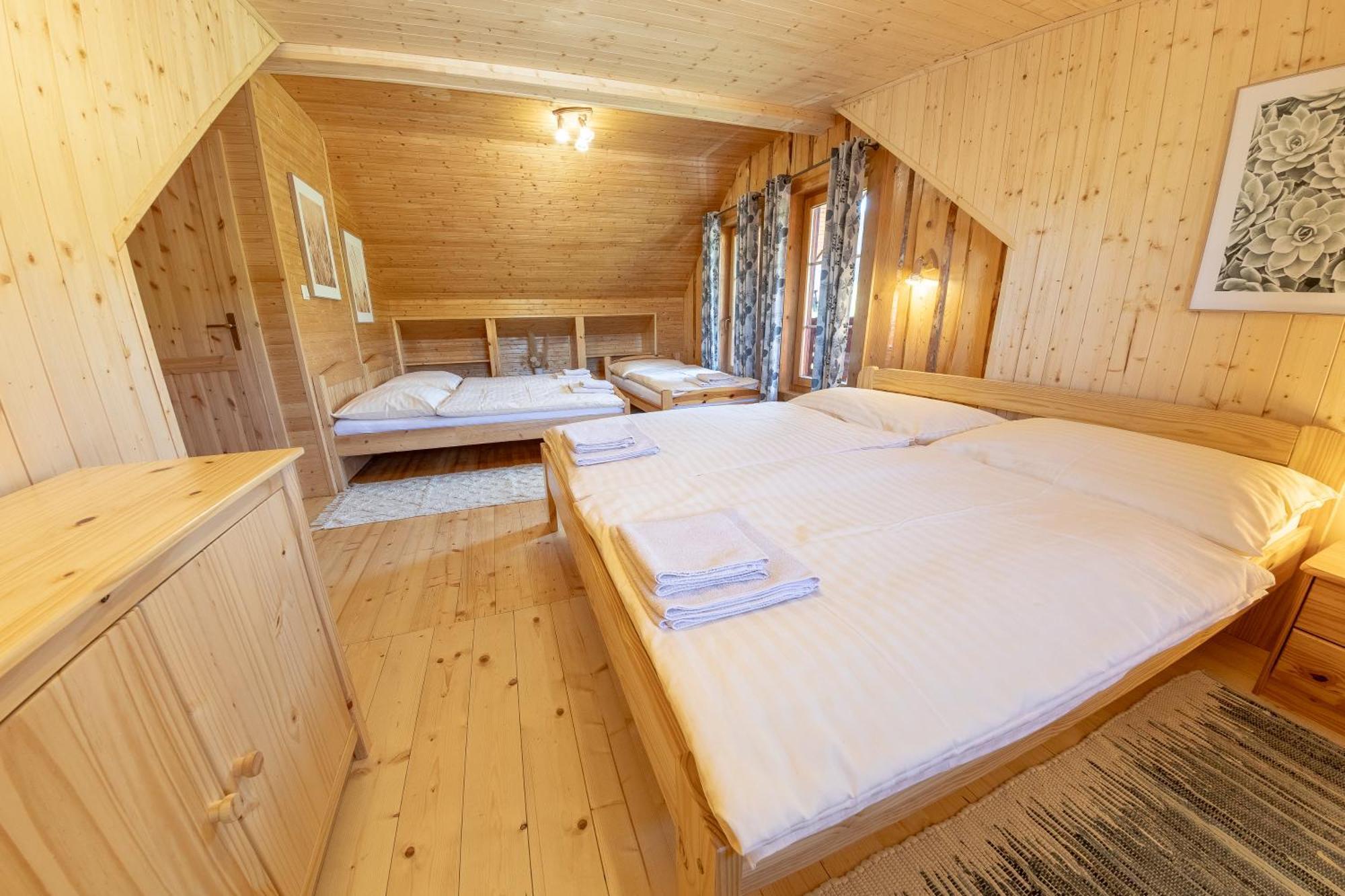 Chaty Snowflakes V Snowpark Lucivna Exterior photo